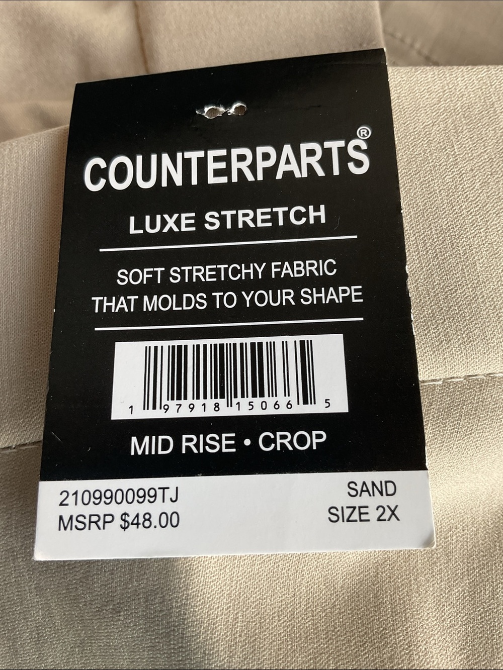 Counterparts Mid Rise Capris - Picture 6 of 9
